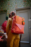 large backpack • mochila grande salmón